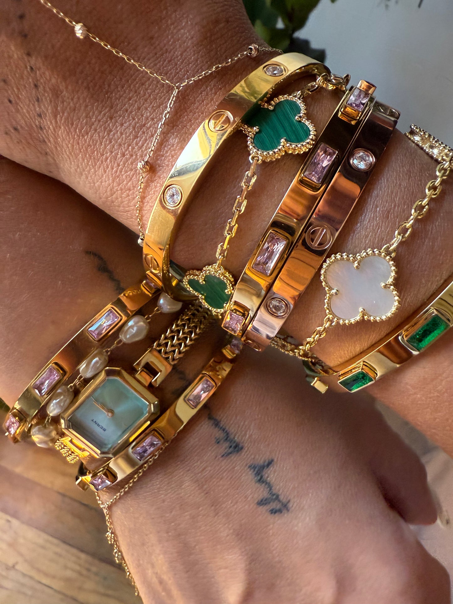 Privado Insignia Bangle